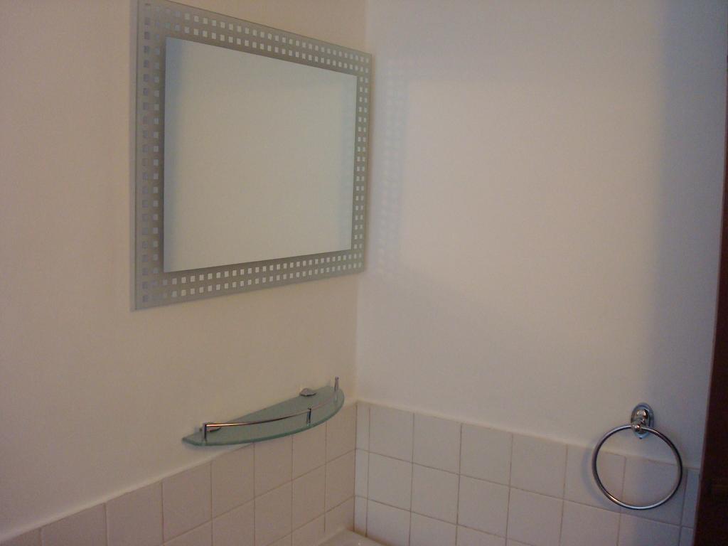 Blue Seas Guest House Dehiwala-Mount Lavinia Habitación foto